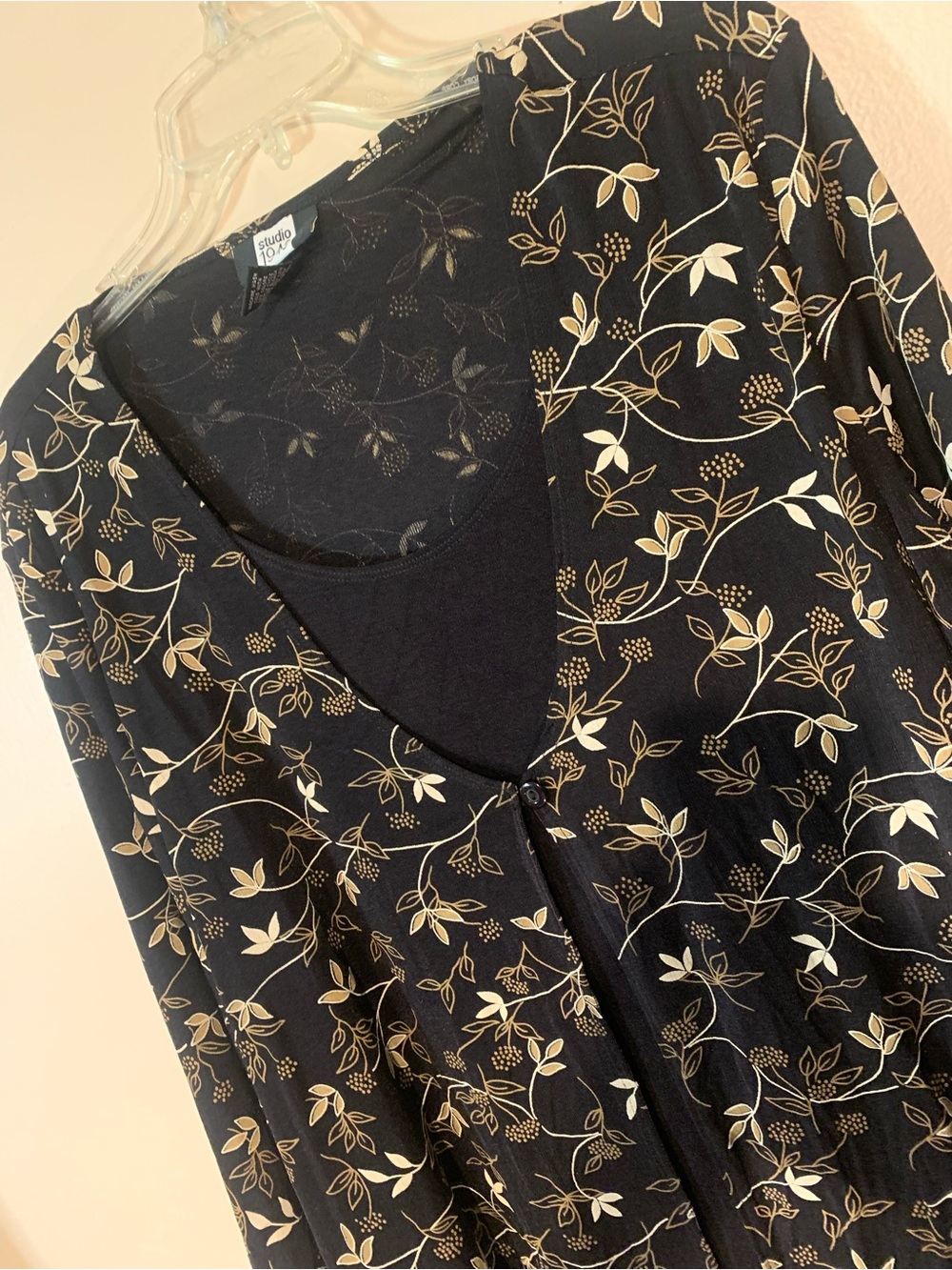 Studio 1940 Black Cream Vine Motif  Shirt Y2K Fashion Bug Era NWOT